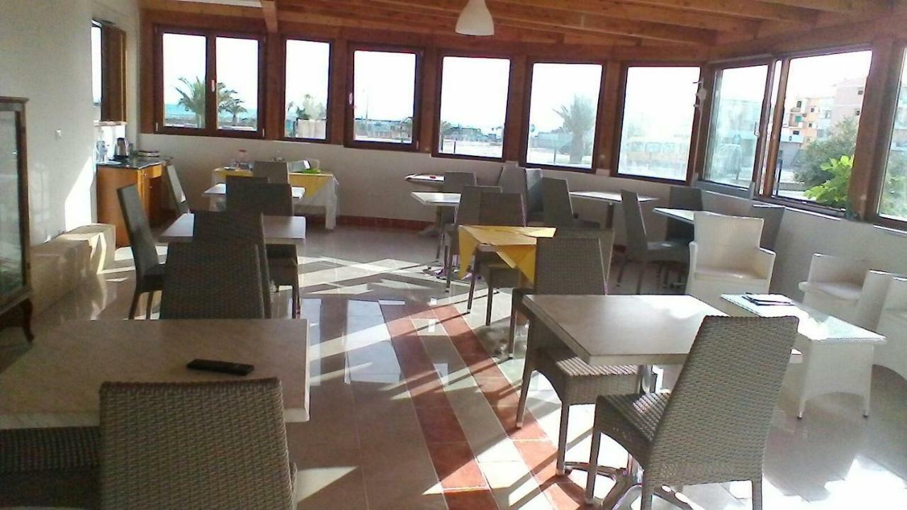 B&B Palazzo Manfredi Vieste, Fronte Mare Con Parcheggio Εξωτερικό φωτογραφία