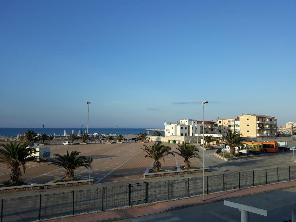 B&B Palazzo Manfredi Vieste, Fronte Mare Con Parcheggio Εξωτερικό φωτογραφία
